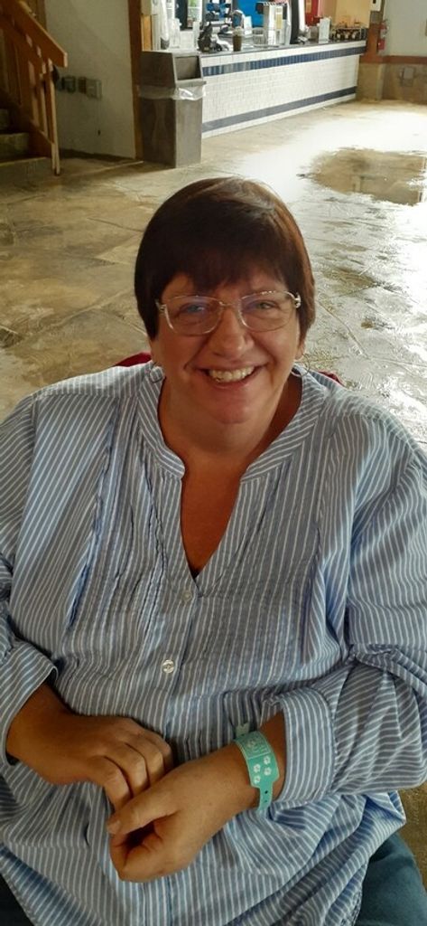 Lisa M. Zuver Profile Photo