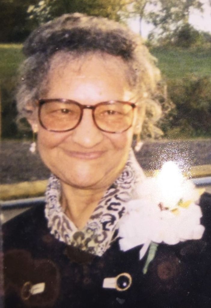 Emma Lee (Ewing)  Boulden