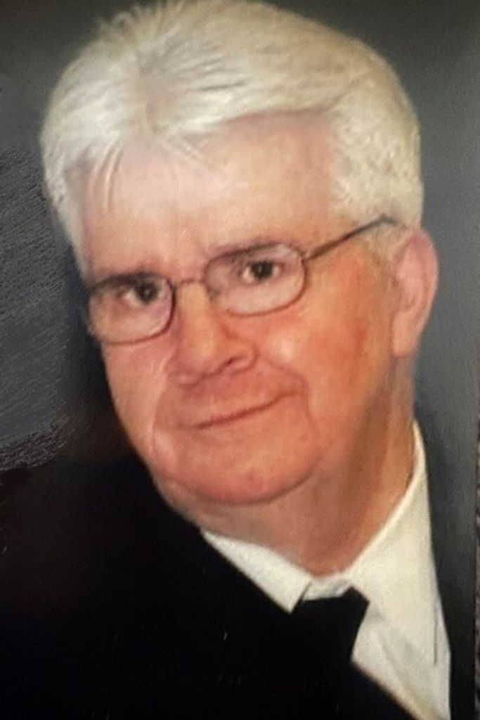 Jerry M. Cantrell Profile Photo