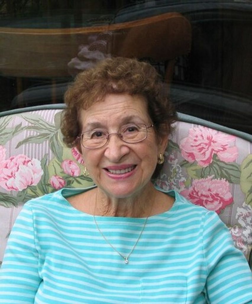 Angela Eckols Profile Photo