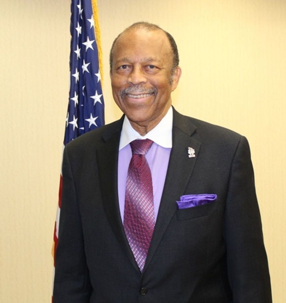 James E. Bullard Profile Photo