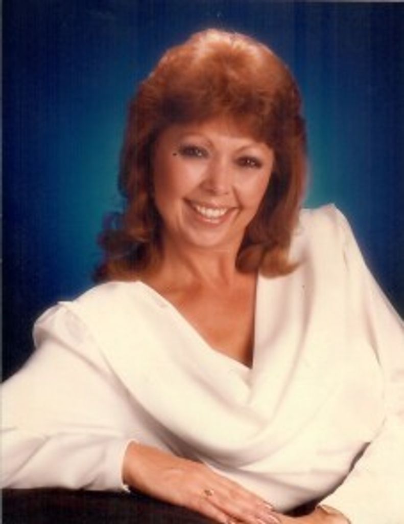 Sue Armstrong Profile Photo