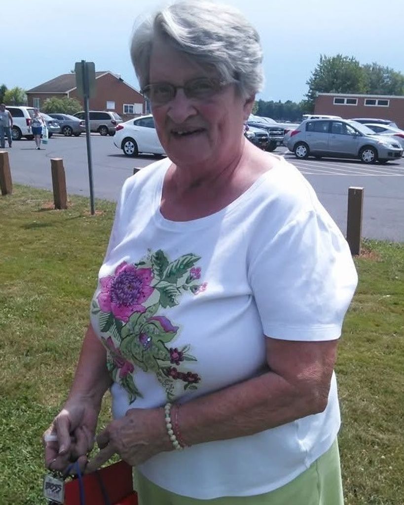 Linda L. Panarites
