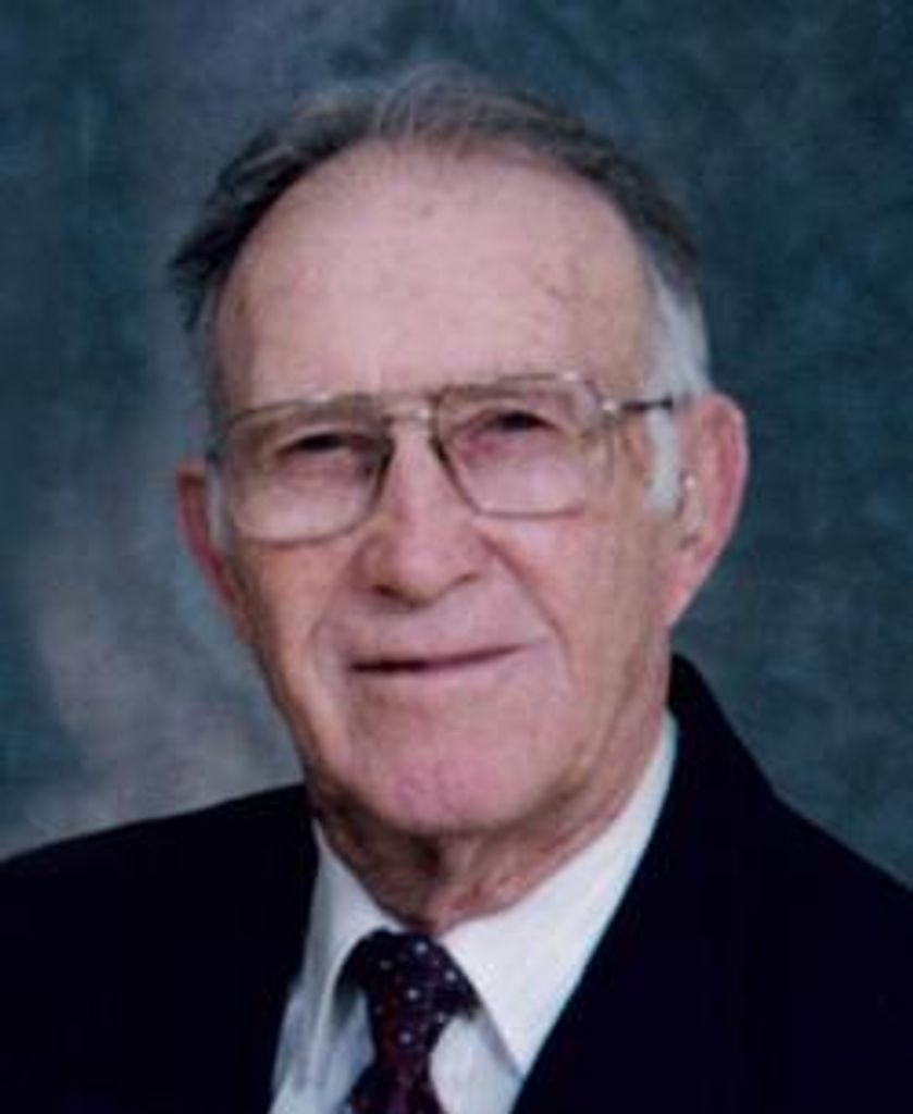Melvin W Woollen