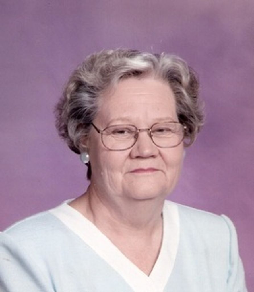 Yvonne Schnoes
