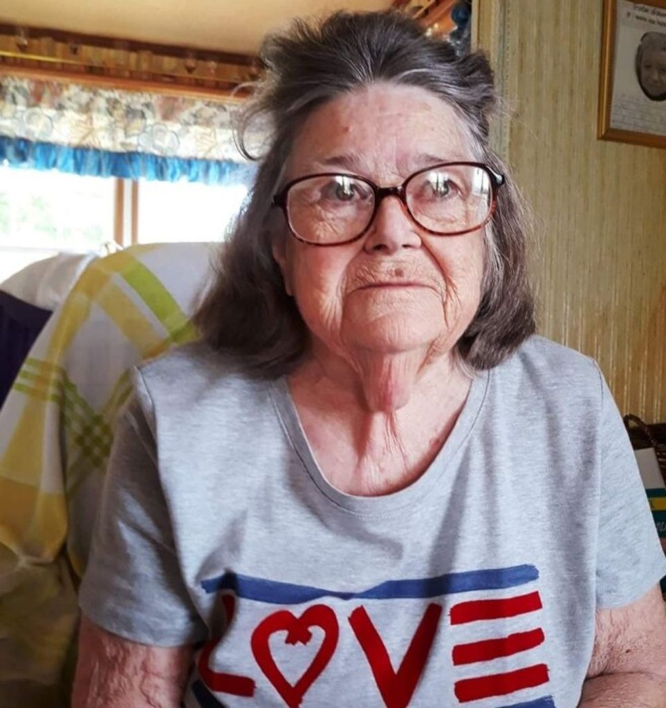 Naomi Jewell (Farmer)  Gibson Profile Photo