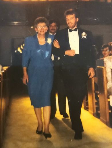 Marlene Collins photo gallery thumbnail 22 of 27