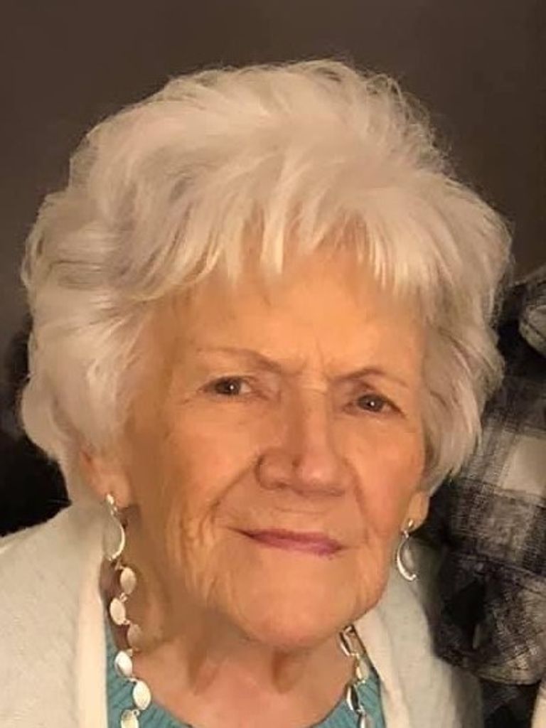 Mary Lou (Sommerville)  Hall