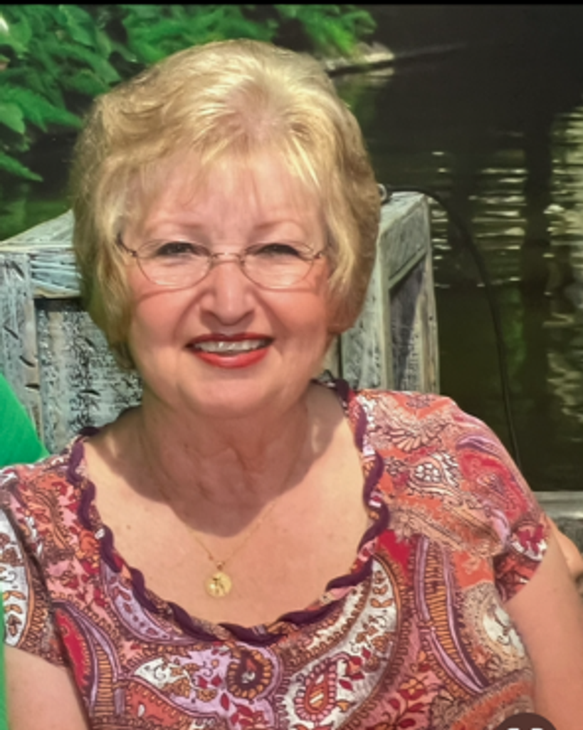 Lola Darleen Rhodes Profile Photo