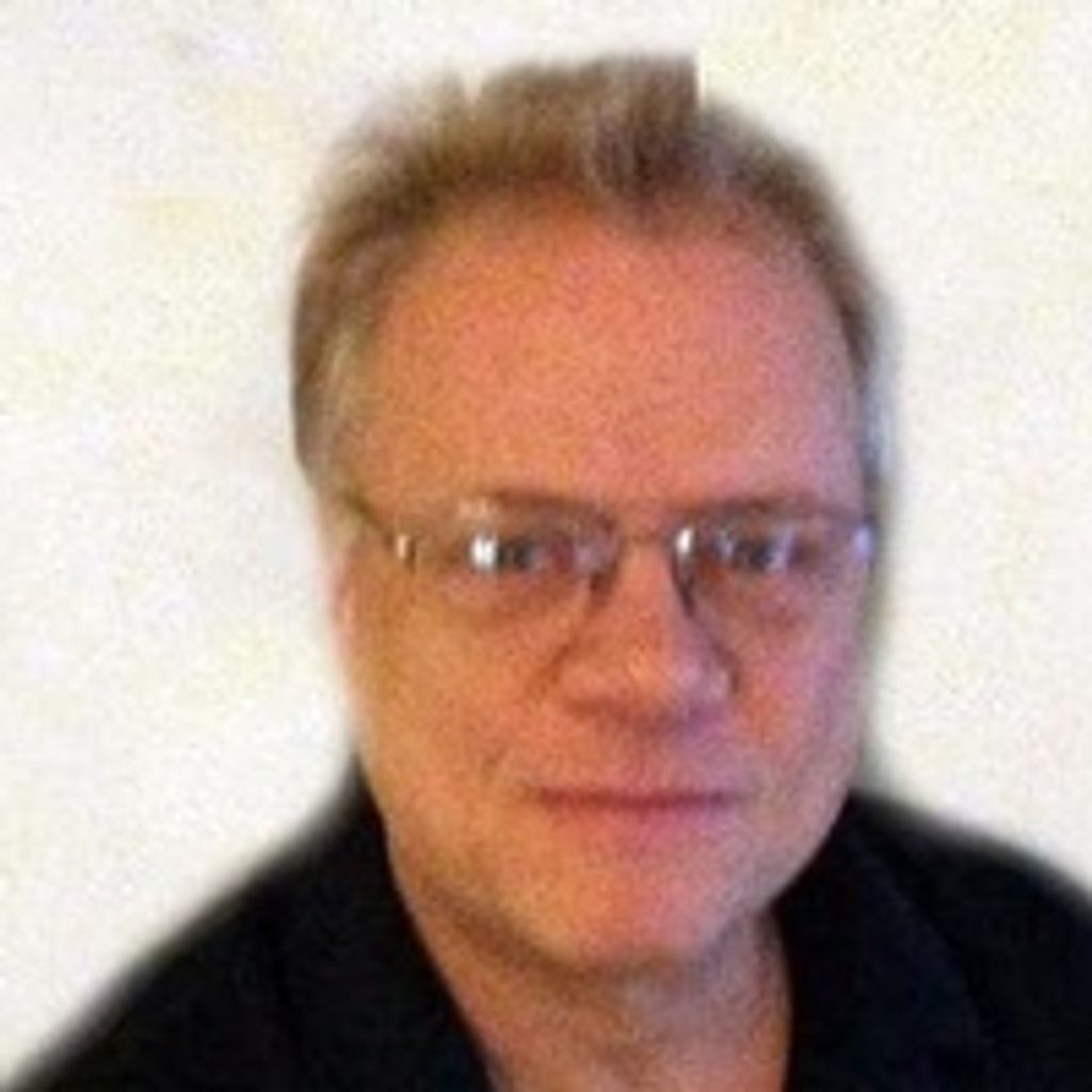 Robert M Petitte
