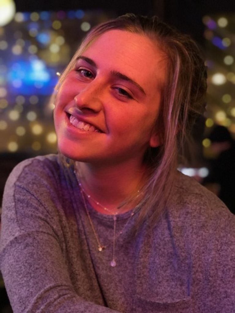 Dakota Jane Adoue Profile Photo