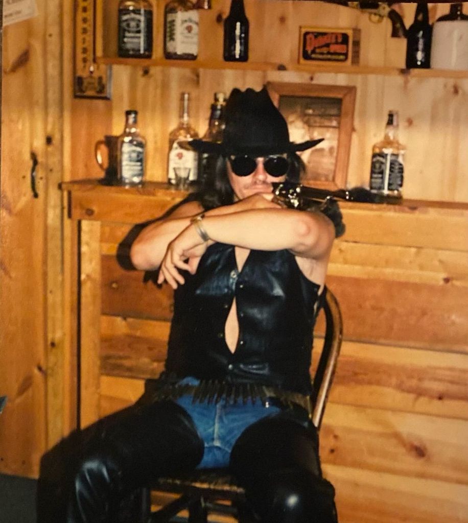 Arnold W Roll Jr.