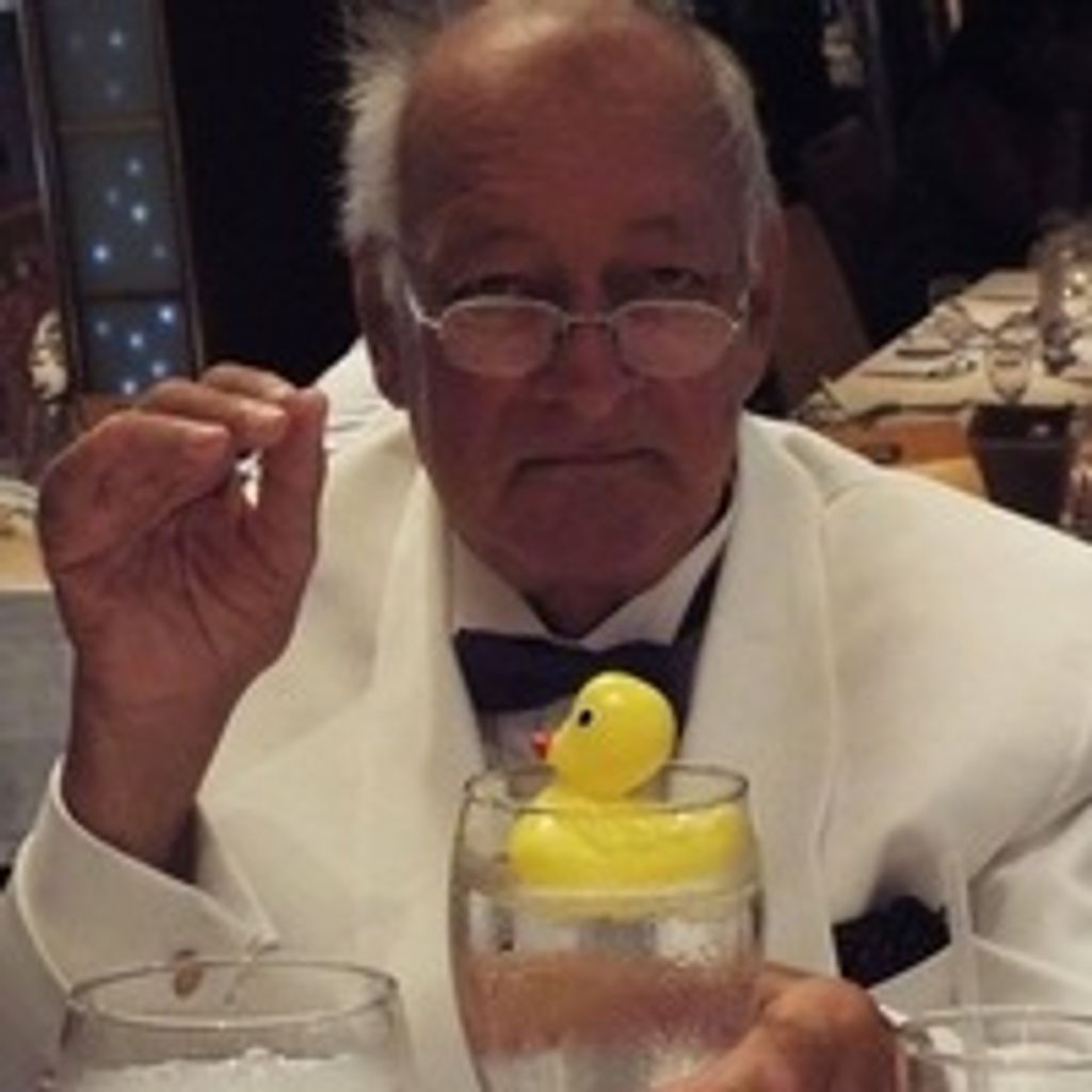 Ralph W Eldred