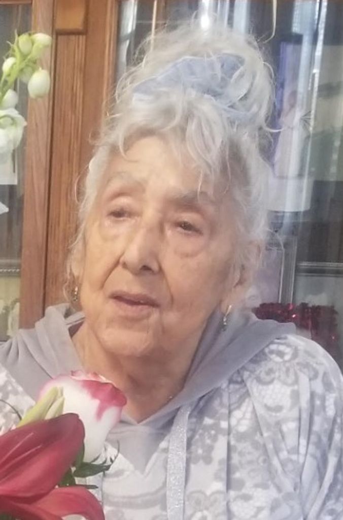 Vahalia "Vee" M Olvera