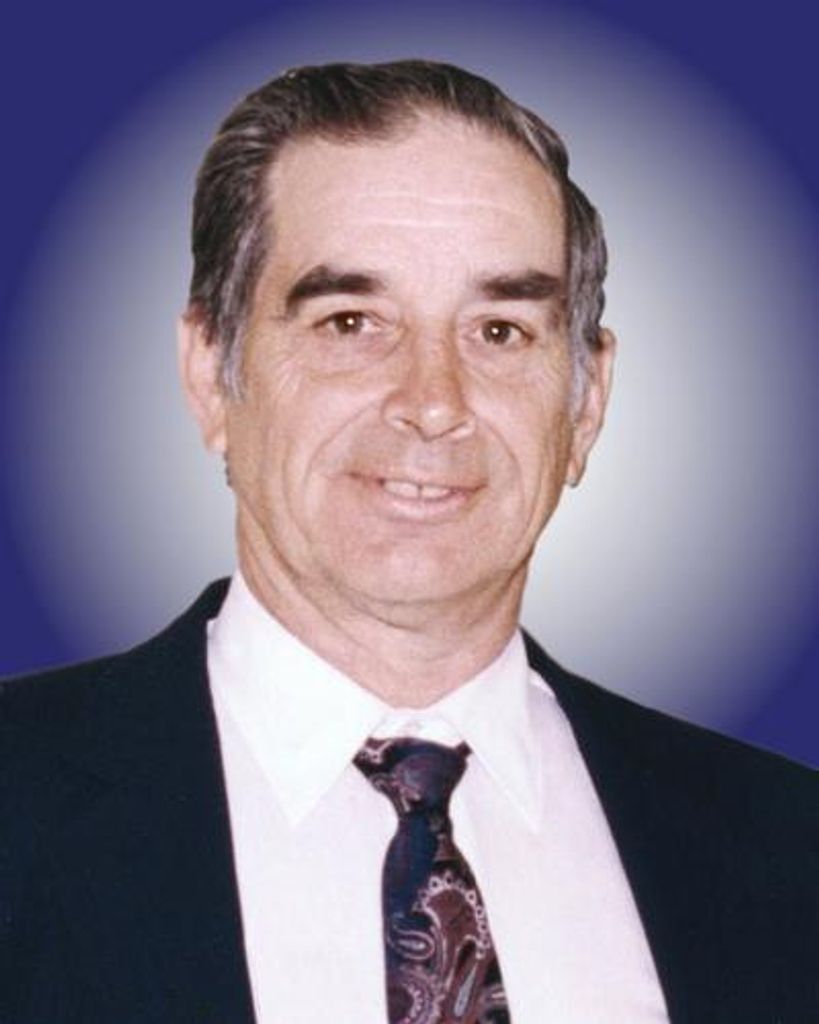 Charles Holmes Profile Photo