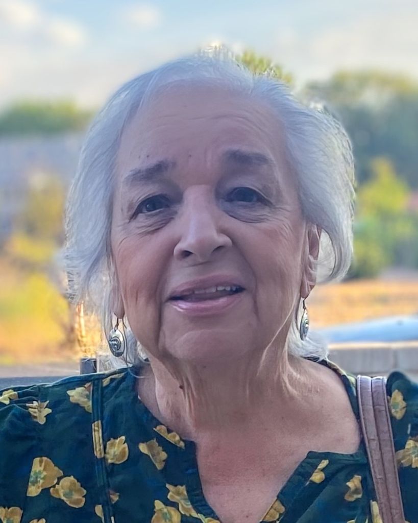 Lorraine Vigil Profile Photo