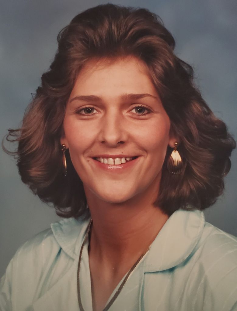 Rebecca Lynn Davis Hall Profile Photo
