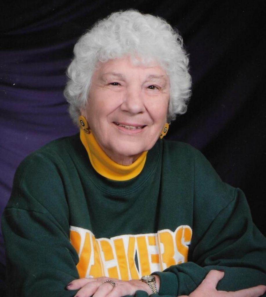 Betty (Elizabeth) Vander Pas Profile Photo