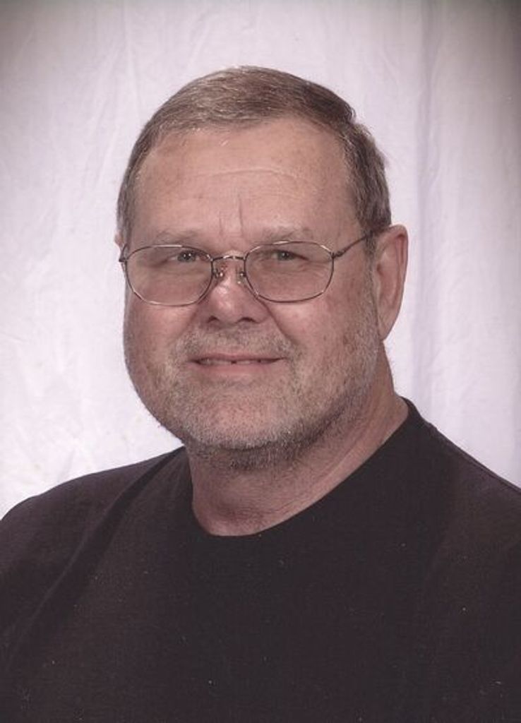 Chester Richard Bennett Profile Photo