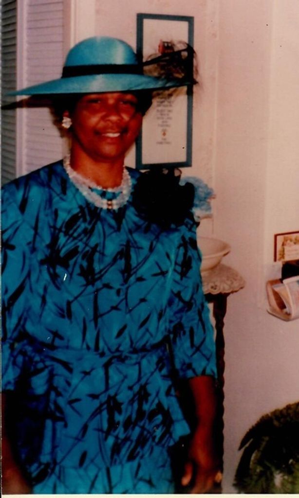 Gertrude (Bob) Murray Martino Profile Photo
