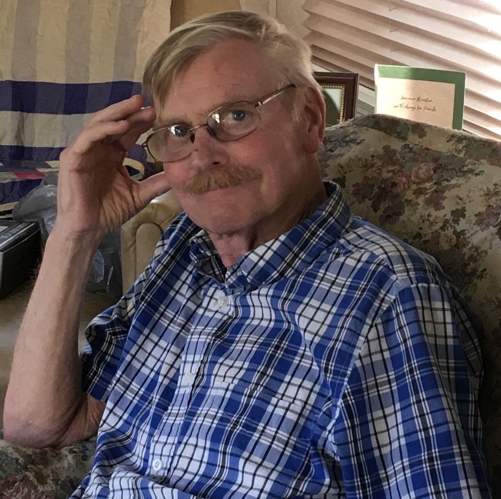 Douglas Holland Profile Photo