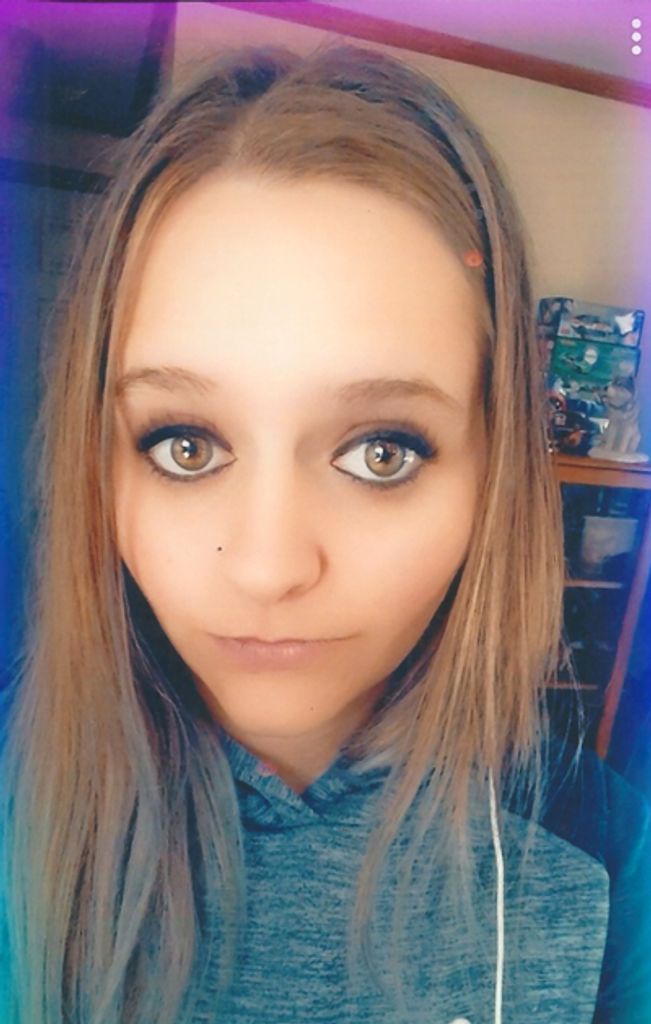 Victoria Dawn (Lesmann) Rush