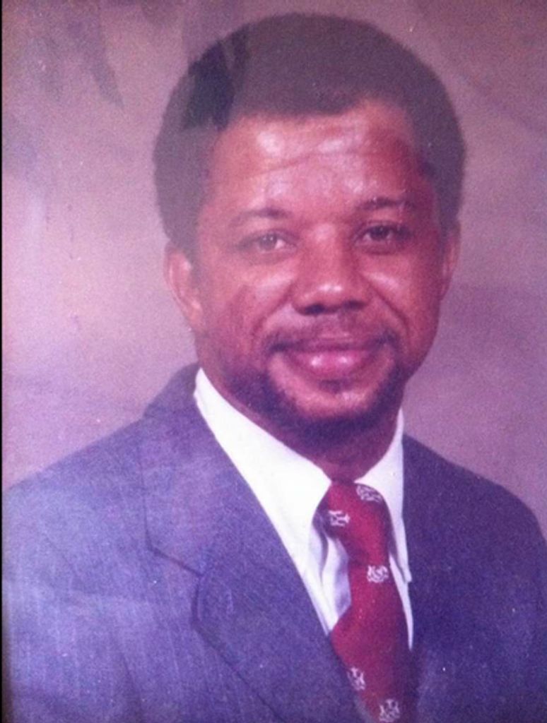 Julius Edward Bolton Profile Photo