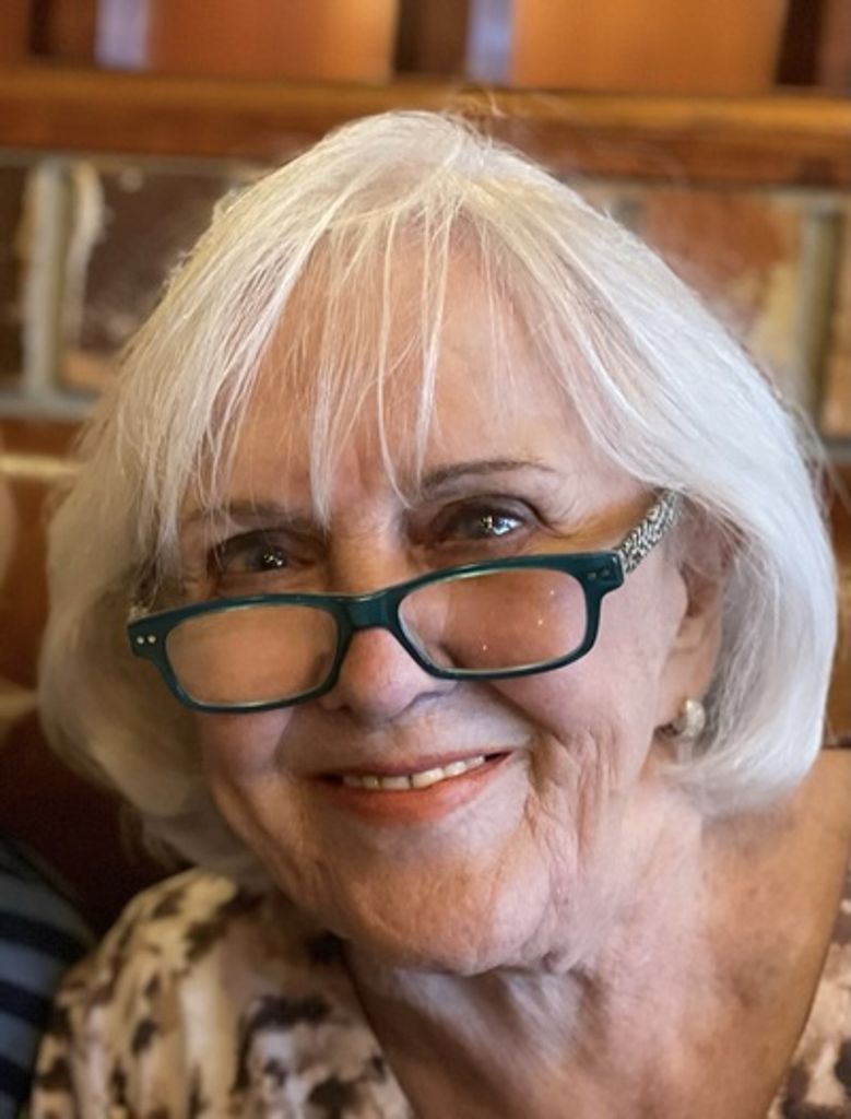 Joan Mitrani Profile Photo