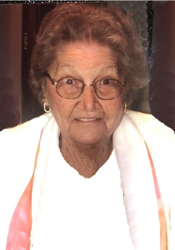 Vivian Scott