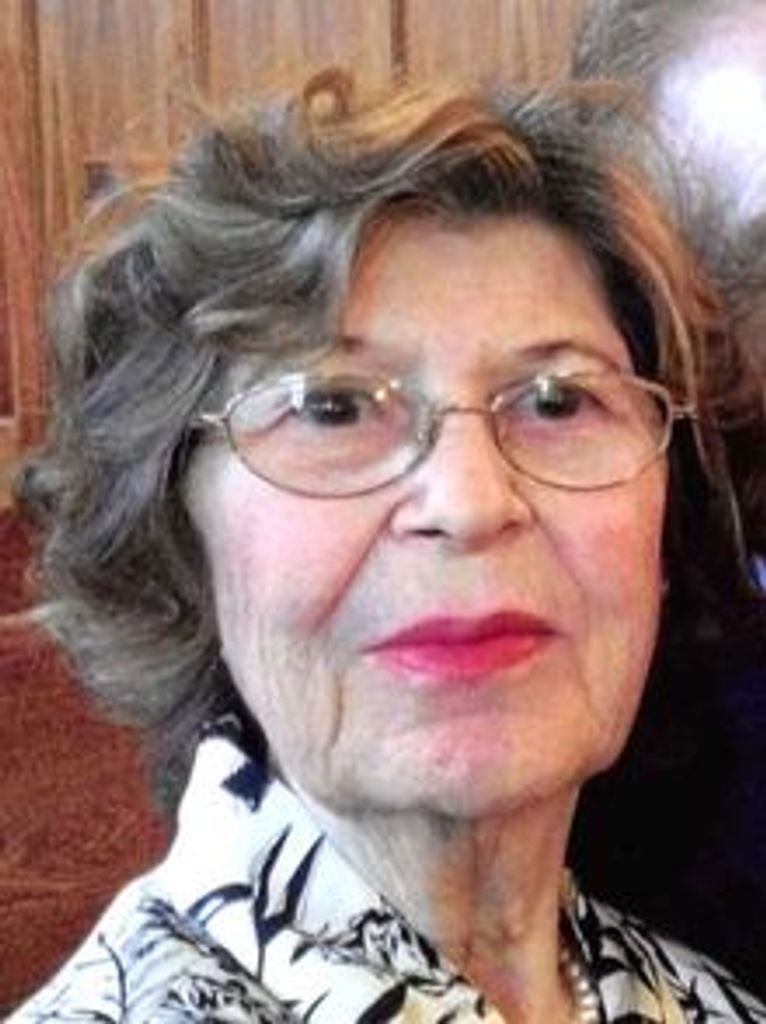 Vasiliki  "Vicky" (Dimanidis)  Iuanow Profile Photo