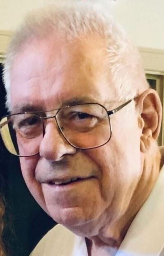 Nicholas John Dahinden, Iii Profile Photo