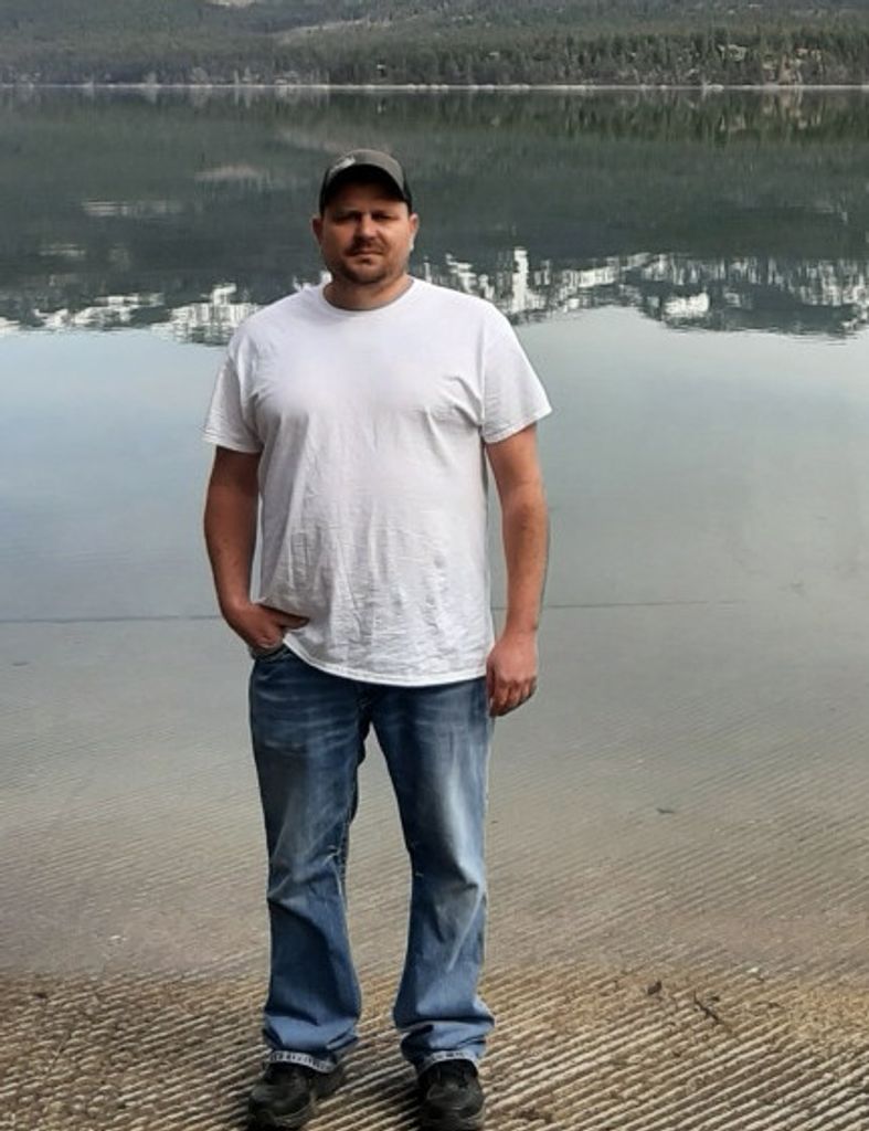 Justin Phillip Smith Profile Photo