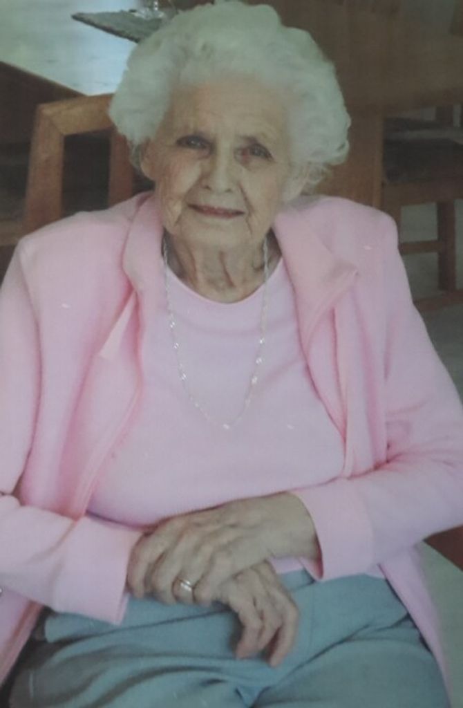 Edythe Arnott