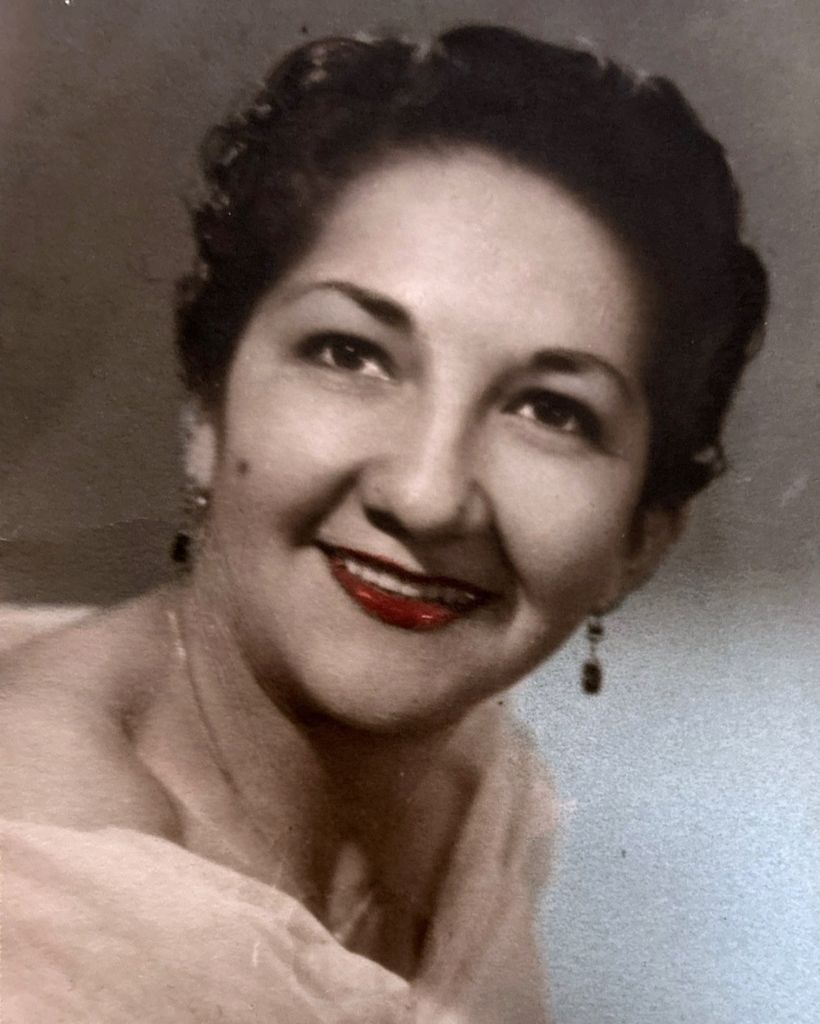 Lily Fernandez