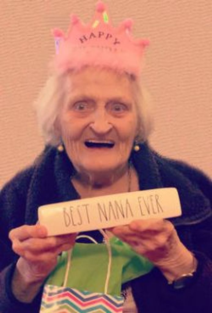 Anna "Nana" Loveless