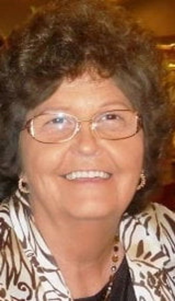 Carolyn Lee Hall Profile Photo
