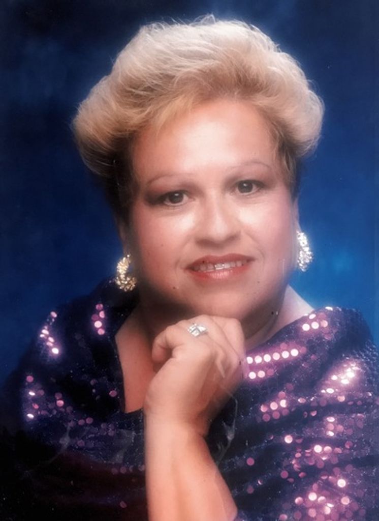 Estela Cruz Profile Photo