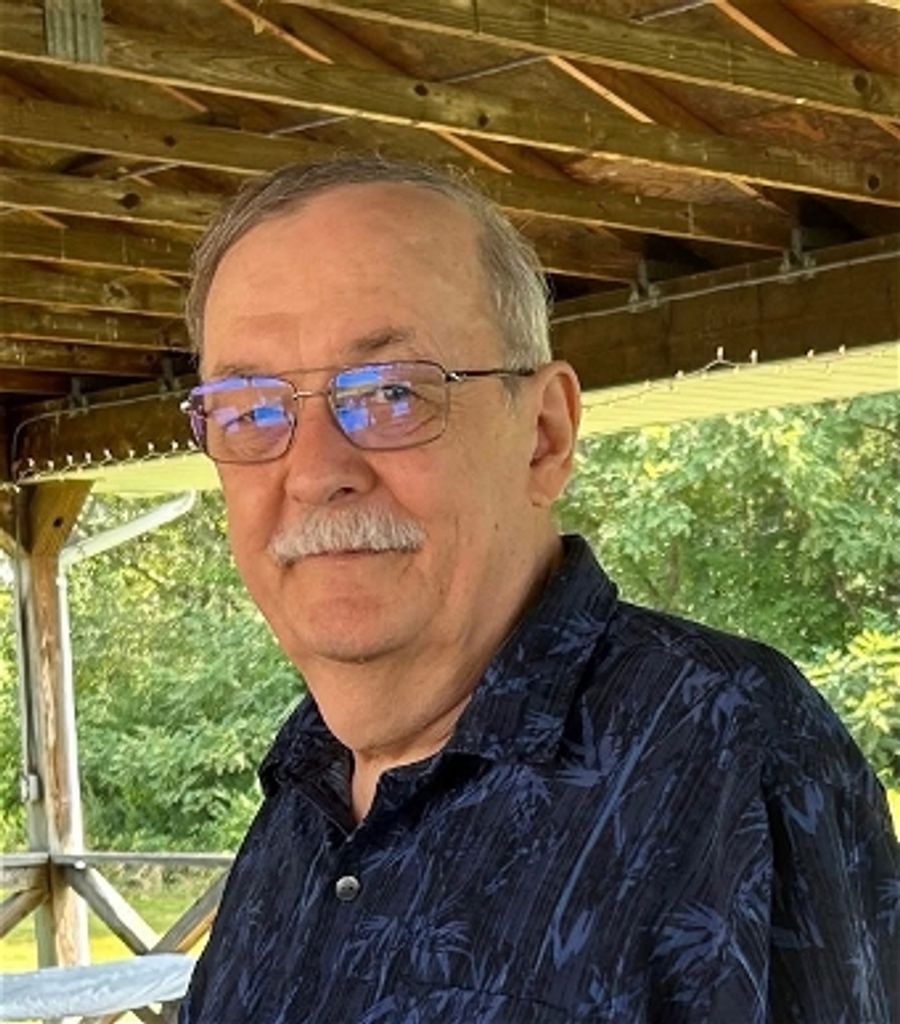 Charles E. "Chuck" Richardson Profile Photo