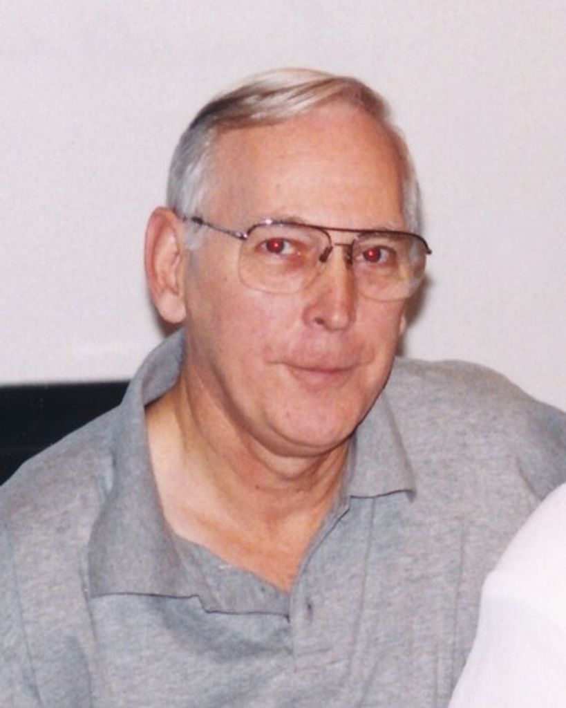 Earl Lewis Bennett Profile Photo