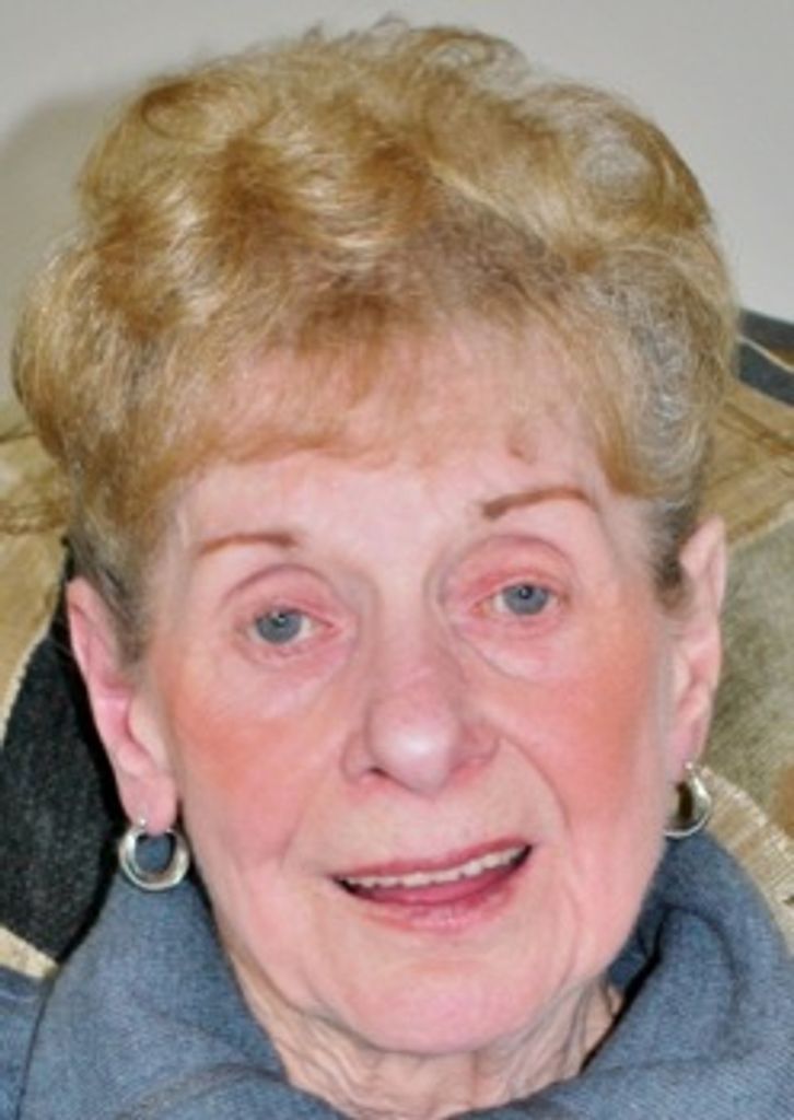 Elizabeth Kmetz Mccauley Profile Photo