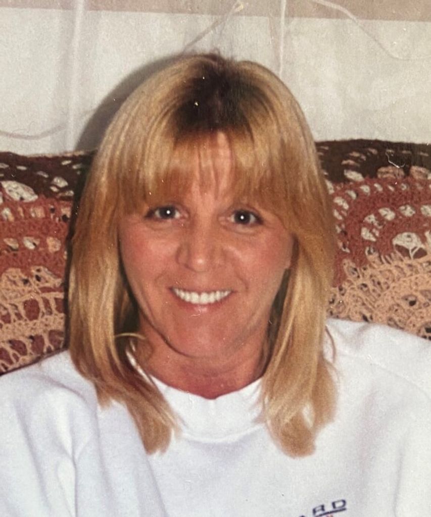 Teresa (Wells)  Main Profile Photo