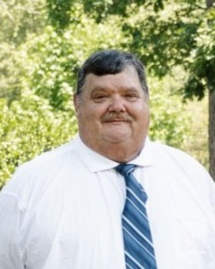 Kelly Martin Saunders