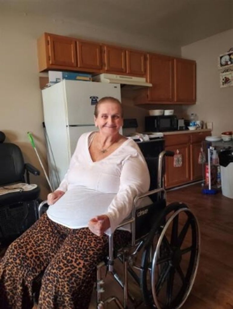 Bonnie Louise Shannon Profile Photo