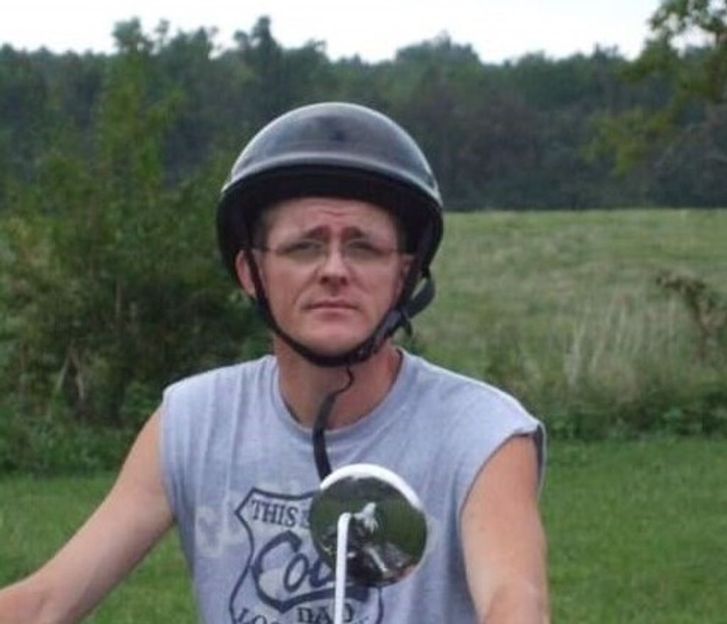 Kenneth Wayne Launius Profile Photo