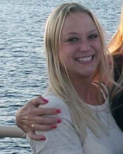 Amanda Christina Flom Profile Photo