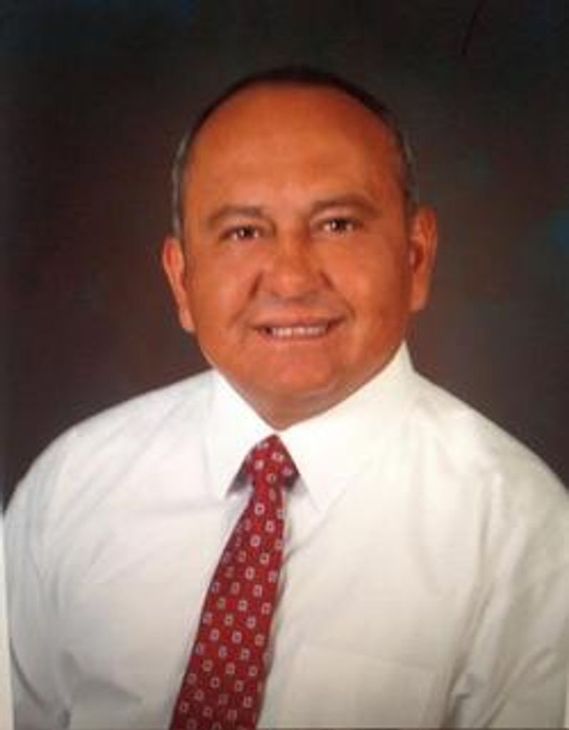 Larry Ruiz Profile Photo