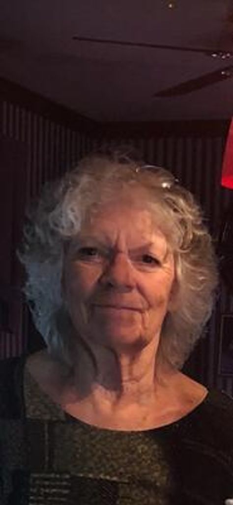 Sally Lewis Profile Photo