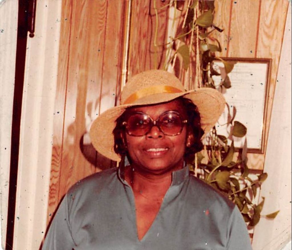 Thelma L VanDemark