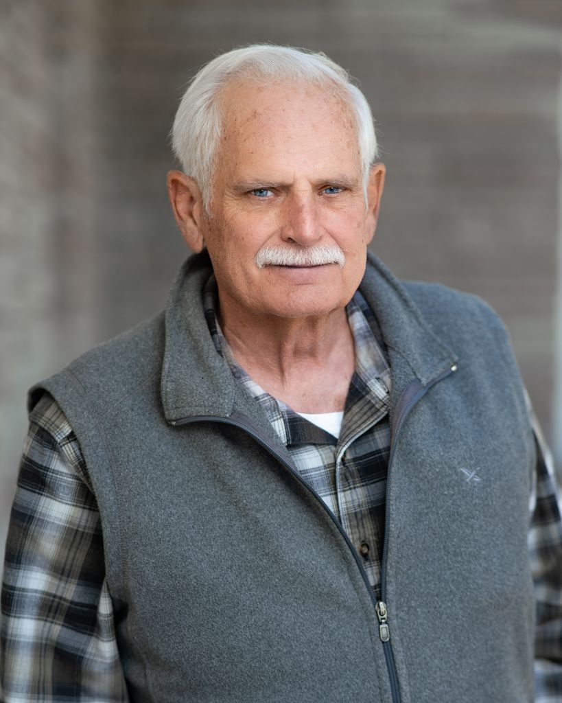 Robert Scott Jones Profile Photo