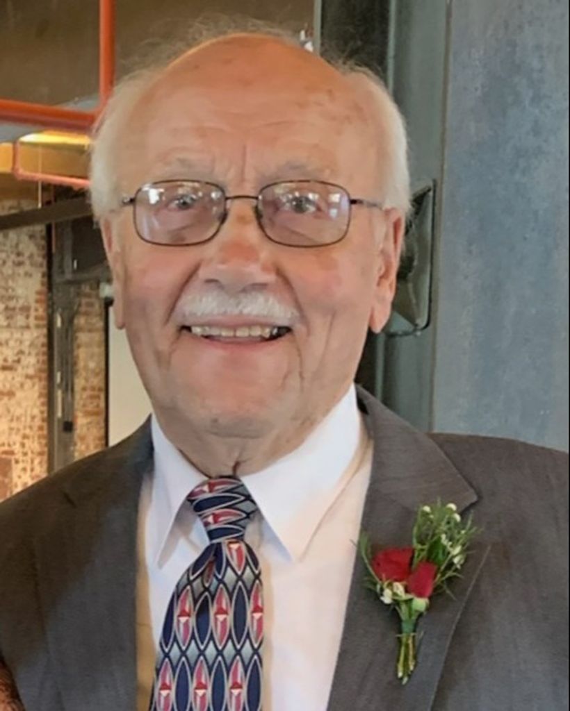 William F. (Bill) Dahlheim Profile Photo